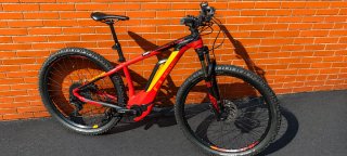 Bicicleta Eléctrica Montaña Cube Roja/Amarilla