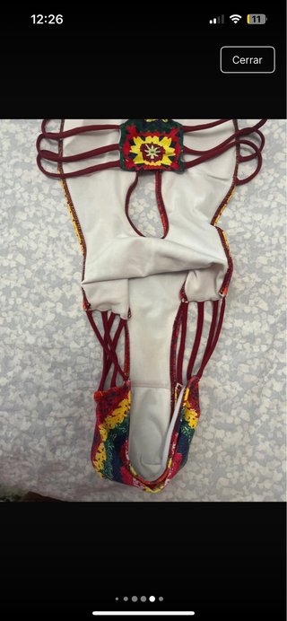 Trikini multicolor psicodélico