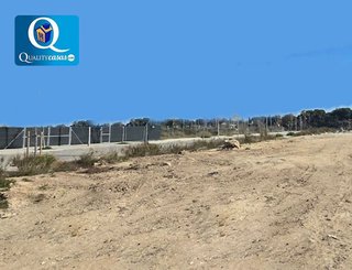 Terreno en venta en Vistahermosa en Alicante