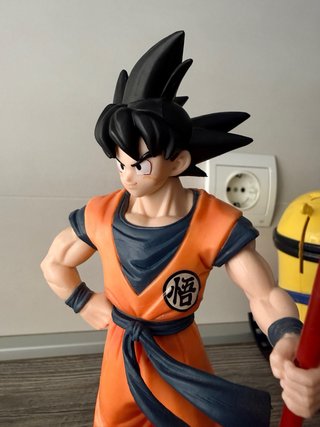 Figura Goku Dragon Ball con bastón