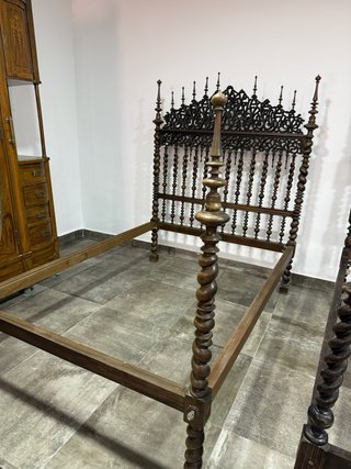 Cama Portuguesa Antigua