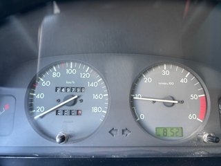 Peugeot Partner PERFECTA, CUIDADA