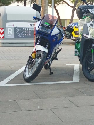 Honda NSR 80 Sportbike Azul/Blanco