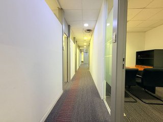 Oficina en alquiler en La Florida - El Plantío en Madrid