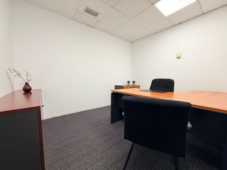 Oficina en alquiler en La Florida - El Plantío en Madrid