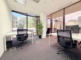 Oficina en alquiler en La Florida - El Plantío en Madrid