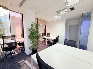 Oficina en alquiler en La Florida - El Plantío en Madrid