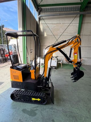 EXCAVADORA GIRATORIA 1.600 Kg KUBOTA Liquidación
