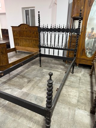 Cama Portuguesa Antigua Madera Negra