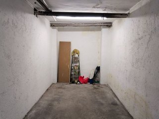 Garaje en venta en Camino de Ronda - Rosaleda en Granada