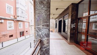 Local comercial en venta en Puerto Chico en Santander