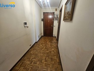 Piso en venta en Plaza España - Villa Pilar - Reyes Católicos - Vadillos en Burgos