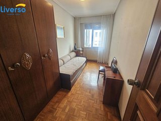 Piso en venta en Plaza España - Villa Pilar - Reyes Católicos - Vadillos en Burgos