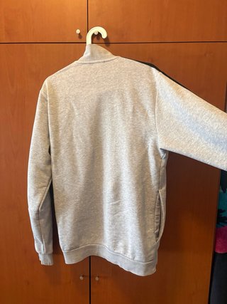 Sudadera Adidas Gris con Rayas Negras
