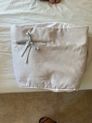 Moisés para bebé de mimbre y madera