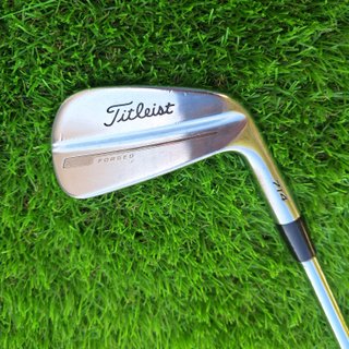 Hierro 5 Titleist MB 714 Golf
