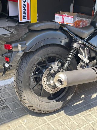 Honda CMX500 Rebel Negra