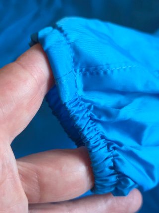 Chubasquero Quechua Azul NUEVO unisex