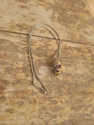 Collana Teschio e Serpente Stile Gotico