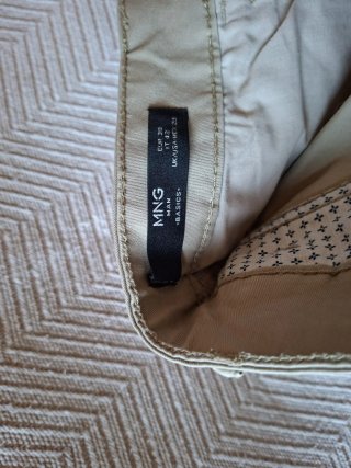 Pantalón largo beige