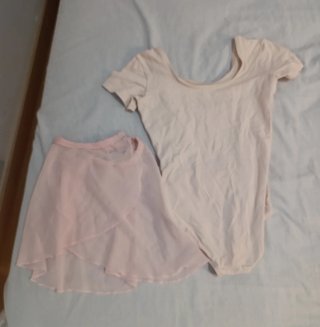 Ropa de ballet malla y falda talla 4 años