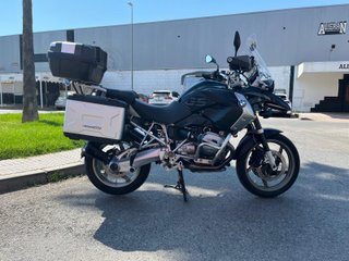 BMW R1200GS Negra y Plata