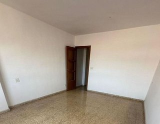 Piso en venta en La Paz en Villena