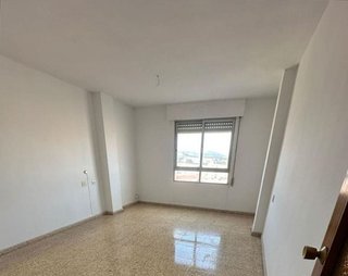 Piso en venta en La Paz en Villena