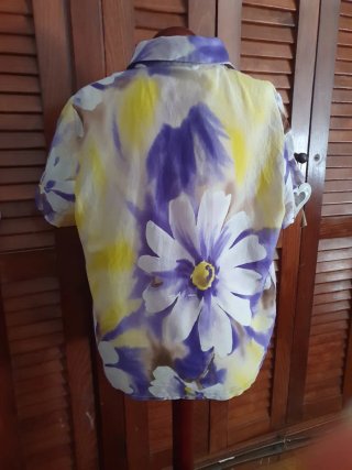 Blusa Punto Roma, floral de seda,  Talla L