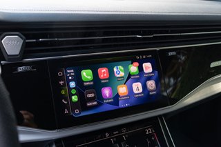 Audi Q8 S line 55 TFSIe 290kW quattro tiptronic