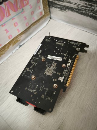 Gráfica ASUS GeForce GT 440 1GB GDDR5 (Fermi)