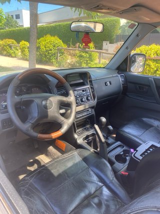 Mitsubishi Montero 2000
