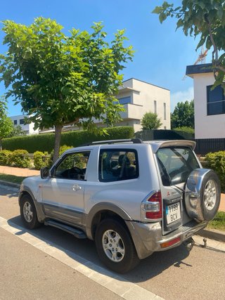 Mitsubishi Montero 2000