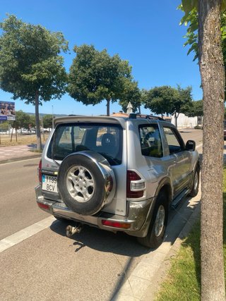 Mitsubishi Montero 2000