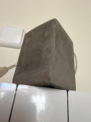 Lámpara de cemento cepillado