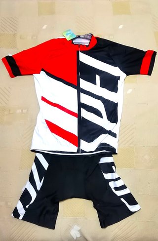 Maillot y Culote Ciclismo Jumbo Visma Nuevo