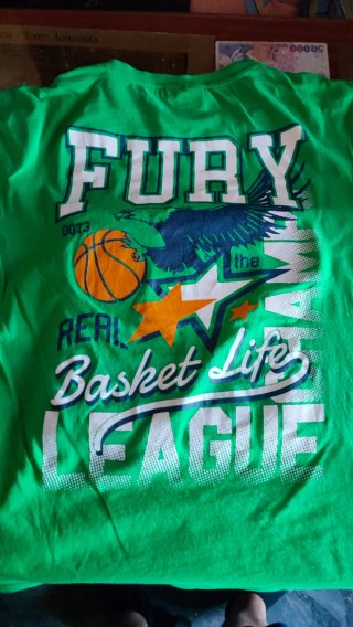 T-shirt  verde Talla XL spalla 50 lunghezza 64