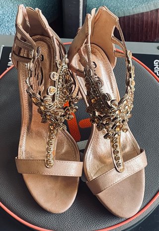 Sandali preziosi oro bronzo