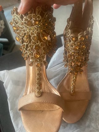 Sandali preziosi oro bronzo