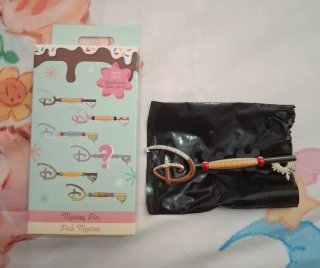 Lote 4 Pins Llave Mystery food Disney