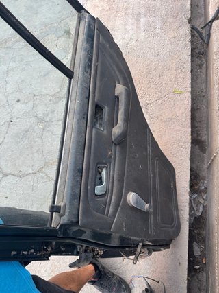 Puertas Mitsubishi Montero V20 Largo