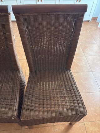 4 Sillas Ratan Marrón Oscuro.altura respaldo 55cm.