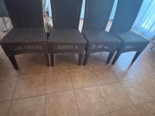 4 Sillas Ratan Marrón Oscuro.altura respaldo 55cm.