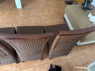 4 Sillas Ratan Marrón Oscuro.altura respaldo 55cm.