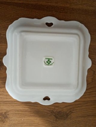 Bandeja de porcelana antigua de flores y soporte