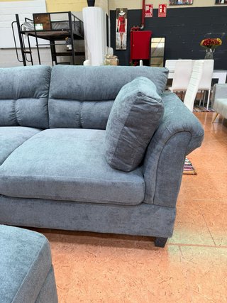 Sofá Rinconera Gris con Otomanas