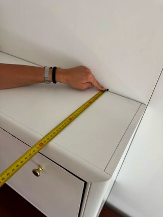 Muebles y estanterías de salón blancos
