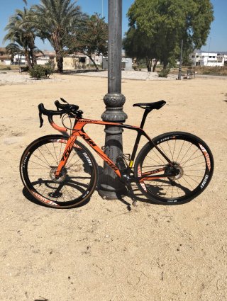 Bicicleta KTM Gravel carretera carbono