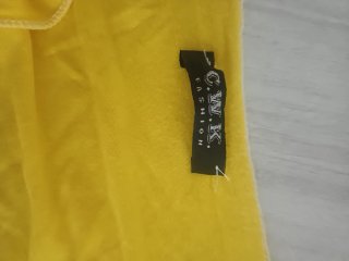 Coprispalle giallo con fiocco