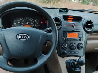 KIA Carens 2012